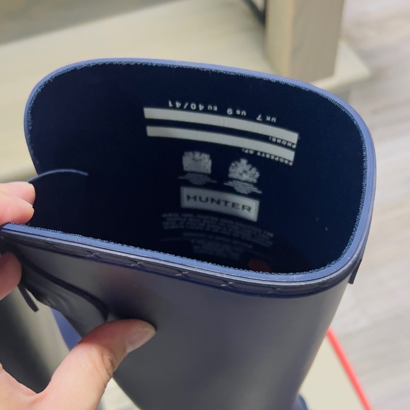 New with box HUNTER BOOTS - Picture 5 of 5